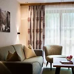 فندق Seeblick 4*