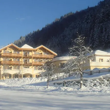 Seeblick Hotel Goldegg