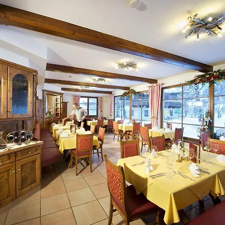 Seeblick Hotel Goldegg