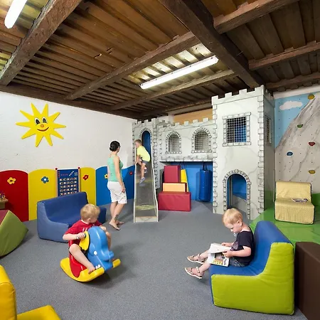 Seeblick Hotel Goldegg