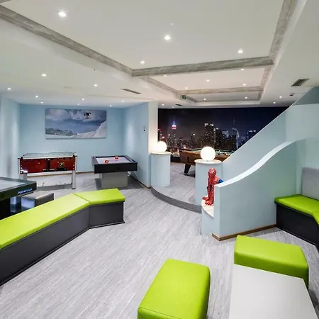 Seeblick Hotel 4*